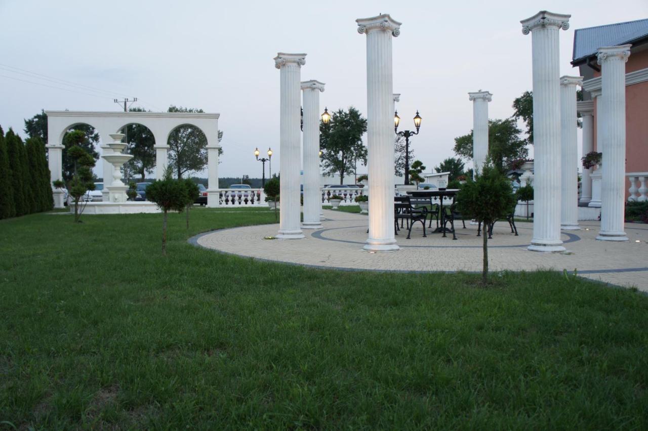 Villa Demetrios Kaluszyn  Exterior photo